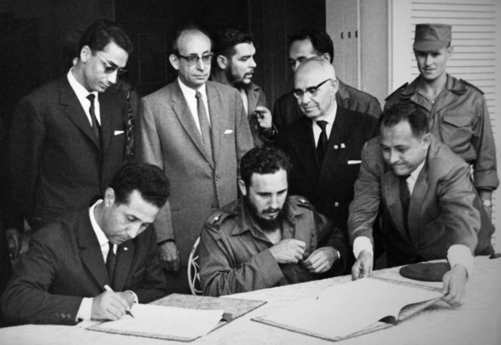 Hafiza-i Beşer | 25 Ekim 1960: Küba, ülkedeki tüm ABD şirketlerini devletleştirdi