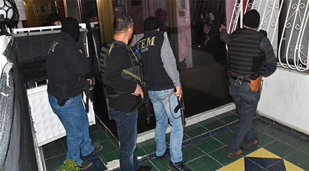 İzmir'de IŞİD operasyonu: Çok sayıda gözaltı var