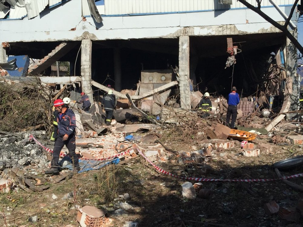 Bursa'da buhar kazanı patladı, 4 işçi hayatını kaybetti