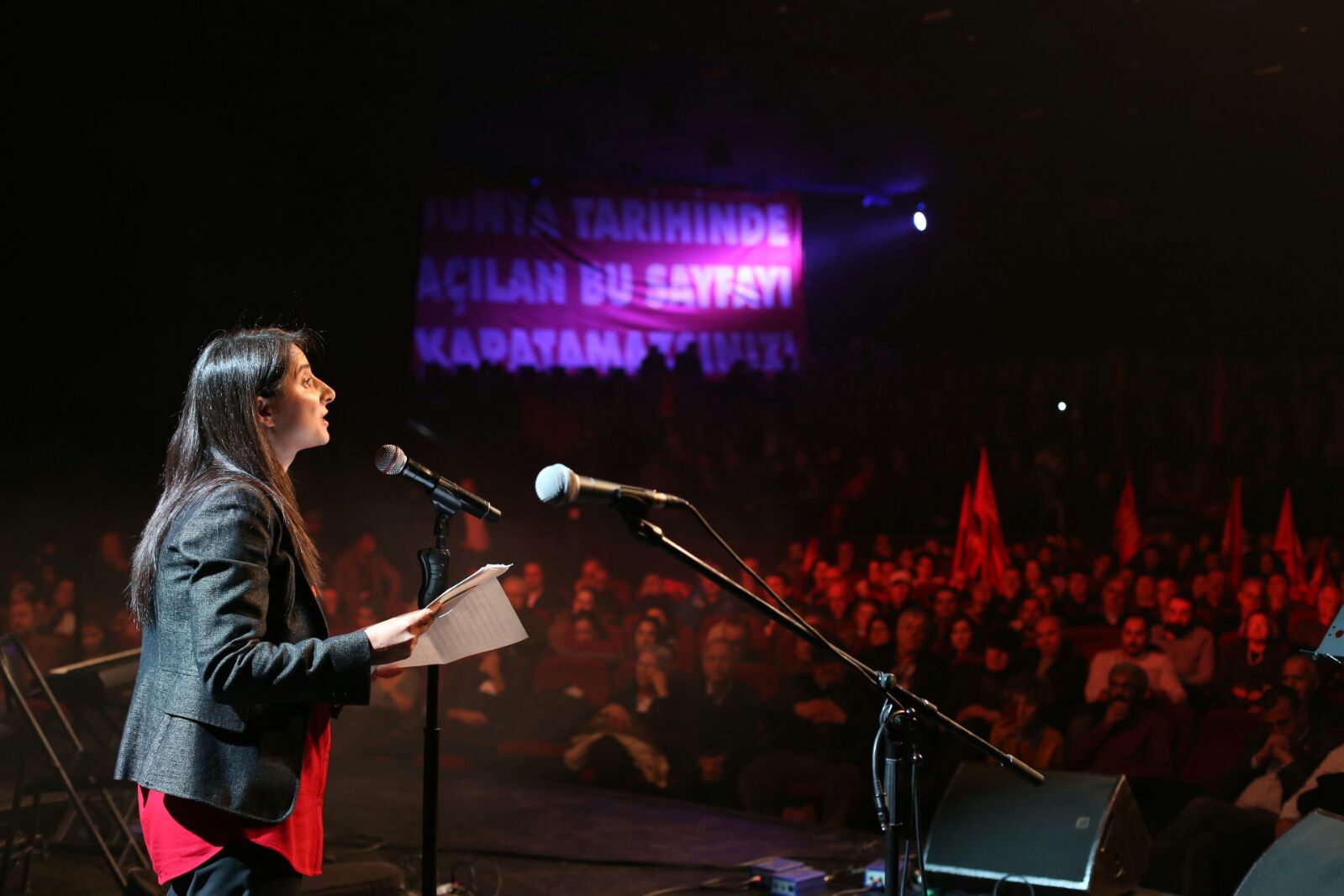 TKH Genel Başkanı Aysel Tekerek ile gündemi değerlendirdik: Yeni bir devrim, yeni bir cumhuriyet gerek