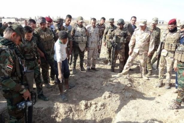 IŞİD vahşetinin yankıları sürüyor: Irak'ta bir toplu mezar daha bulundu