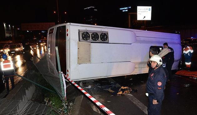 Kadıköy'de sabaha karşı feci kaza: 2 ölü, çok sayıda yaralı