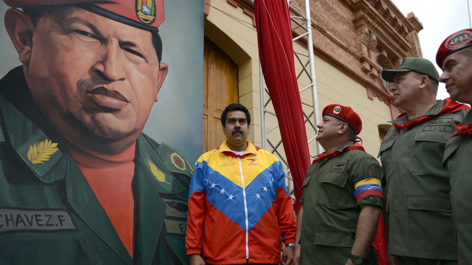 Emperyalizm Venezuela'yı kıskaca alıyor: ABD'den sonra AB'den de yaptırım