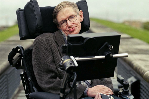 Stephen Hawking uyardı: İnsanoğlu 2600 yılında yok olabilir