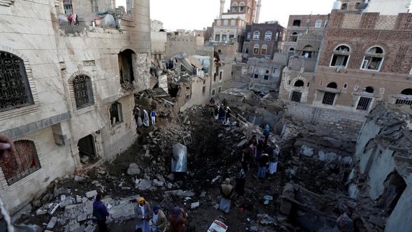 Suudi Arabistan uçakları Yemen'i vurdu
