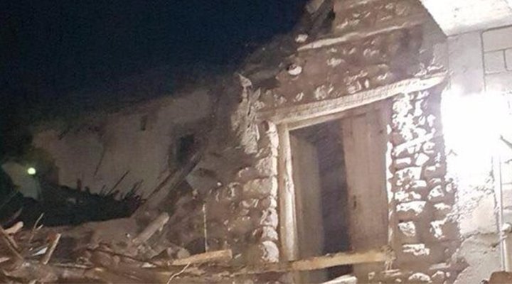 Siirt'te aşırı yağış nedeniyle ev çöktü: Ölü ve yaralılar var