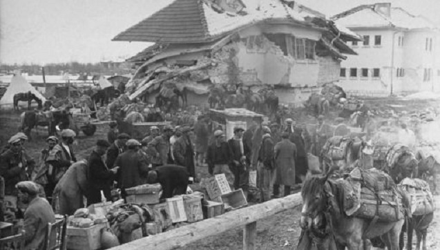 Hafıza-i Beşer | 27 Aralık 1939: Erzincan'daki 7,2 büyüklüğünde depremde onbinlerce kişi hayatını kaybetti