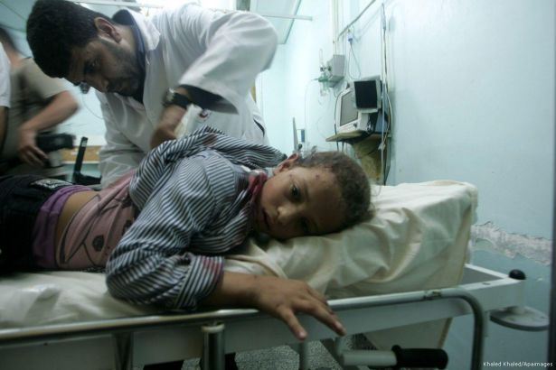 Kuşatma altındaki Gazze'de hastalara yemek yok!