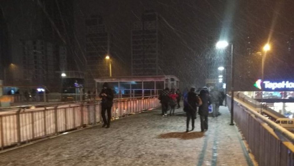 İstanbul'a ilk kar yağdı