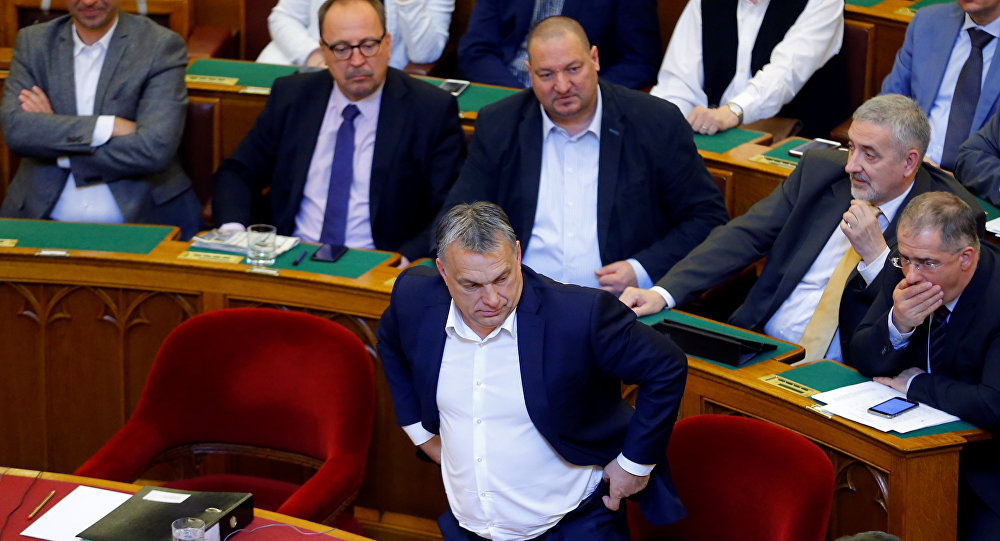 Macar Parlamentosu'nda 'Soros Planı' karşıtı tasarı kabul edildi