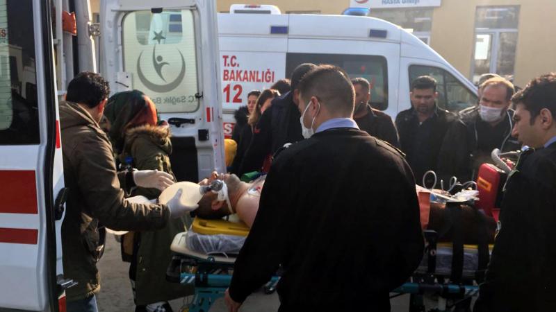 Cezaevinde gaz zehirlenmesi: Askerlerin durumu ağır