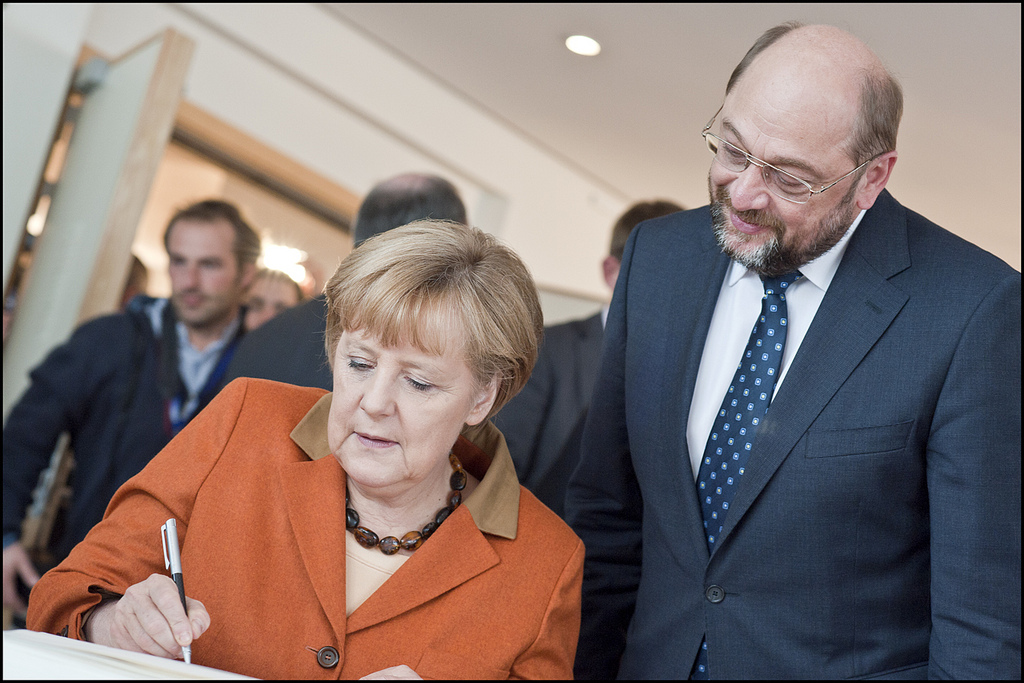 Almanya'da Merkel-Schulz koalisyonuna doğru