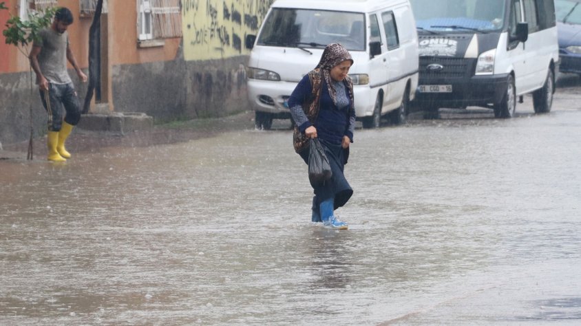 Adana'da sel uyarısı!