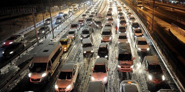 İstanbul'da kar trafiği: Doluluk oranı yüzde 70'i geçti