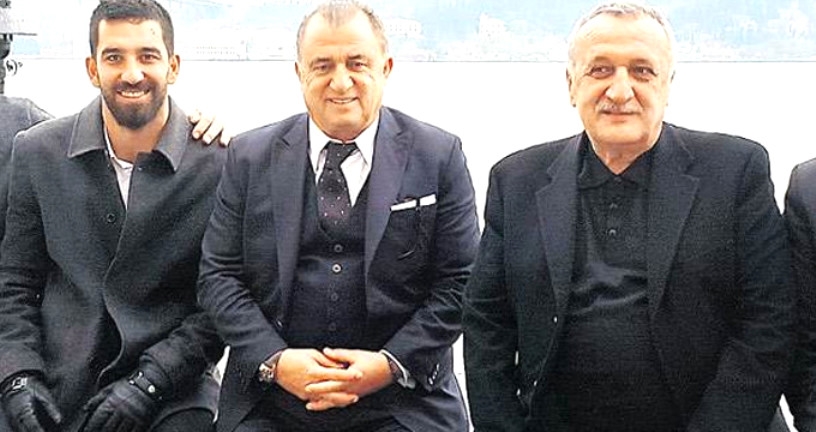 Mehmet Ağar'dan Arda Turan açıklaması