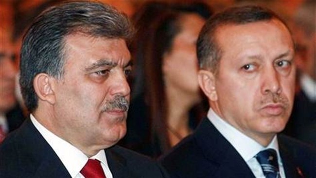 AKP'den Gül'e: Dostların attığı gül, incitebilir, üzebilir