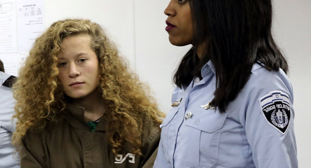 Filistin'in cesur kızının gözaltı süresi üçüncü kez uzatıldı