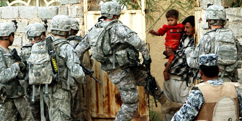 ABD Irak'taki asker sayısını azaltıyor