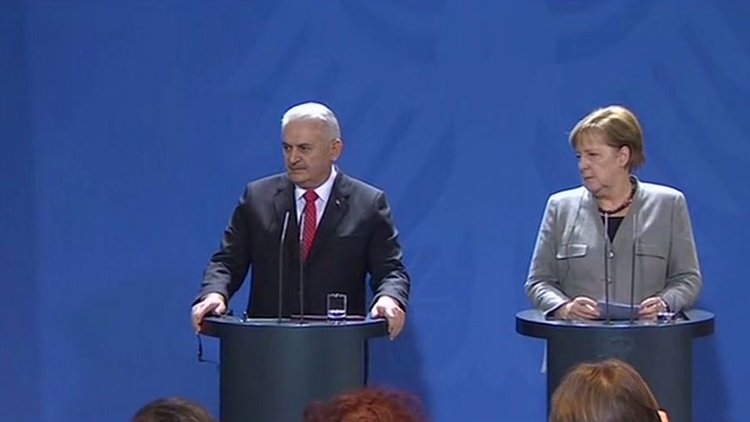 Yıldırım ve Merkel'den Deniz Yücel açıklaması