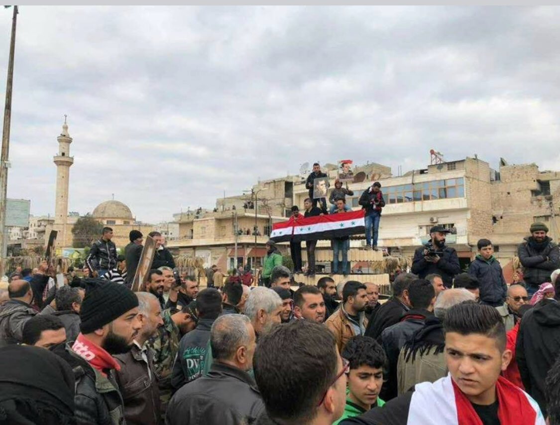 Suriyeli milislerin Afrin'e geçişi sürüyor: Halk Suriye bayraklarıyla karşıladı