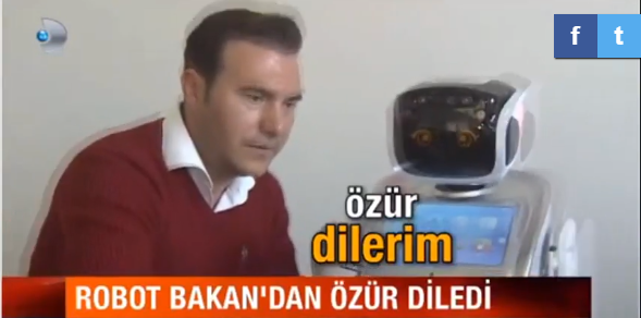 Video | Bu da oldu: Robot bakan Ahmet Arslan'dan 