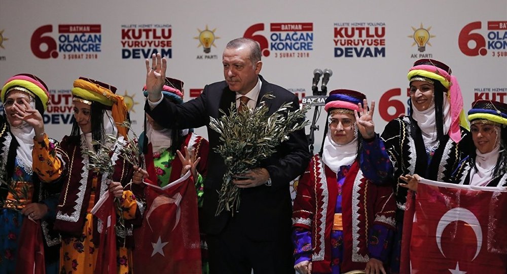 Erdoğan'dan cihatçılara övgü, meslek odalarına hakaret