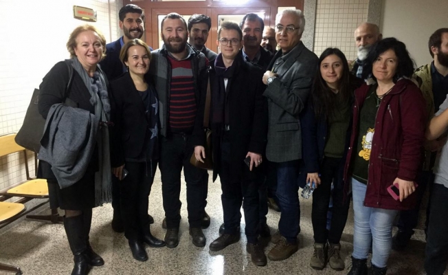 İz Gazete Genel Yayın Yönetmeni Ümit Kartal serbest bırakıldı