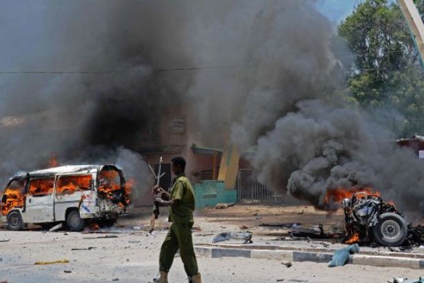 Somali'deki bombalı saldırıda ölü sayısı artıyor