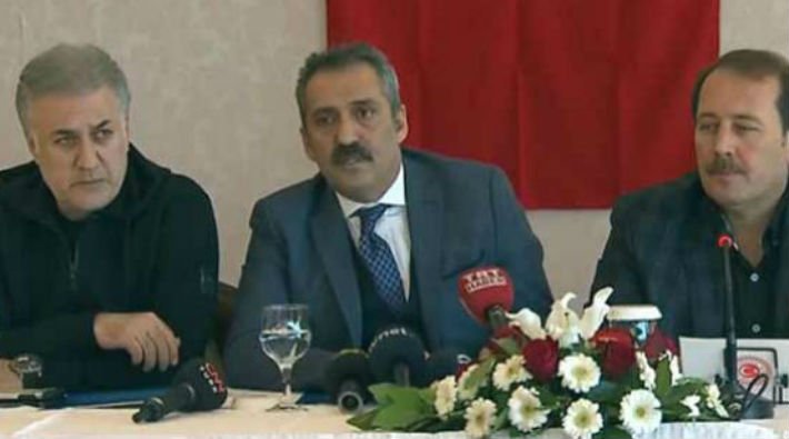 AKP'nin ünlüleri Afrin sınırında buluştu