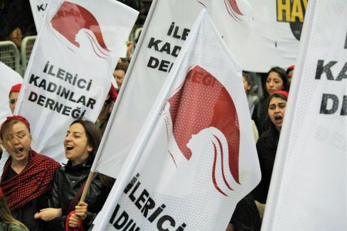 VİDEO | Kadınlar 4 Mart'ta Taksim'de