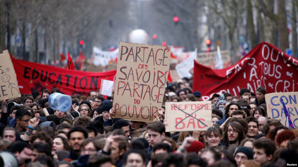 Fransa'da emekçiler grevde: 3 ay sürecek