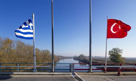 Yunanistan'dan bayrak kriziyle ilgili ilk açıklama