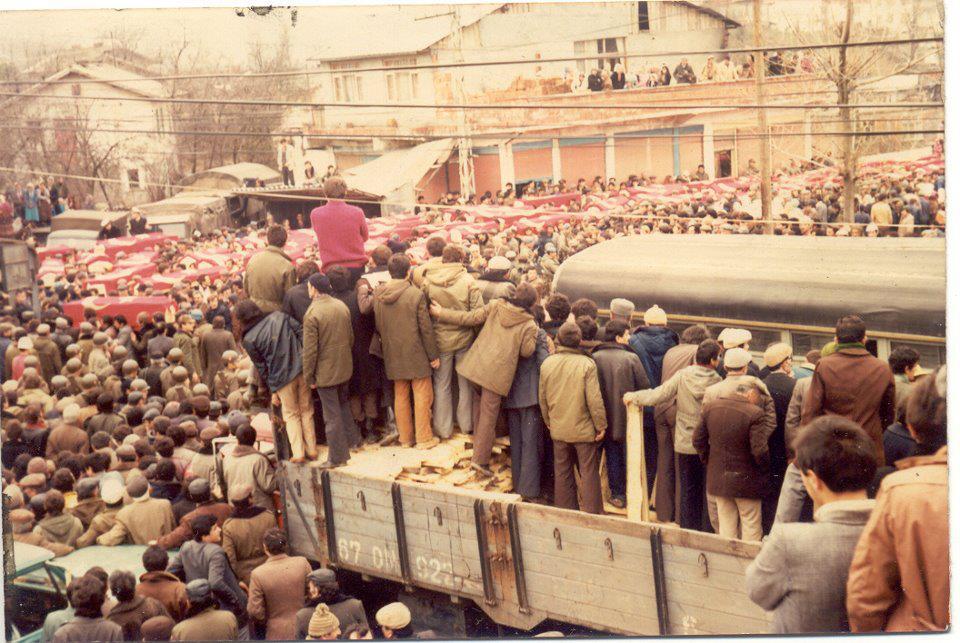 Hafıza-i Beşer | 7 Mart 1983 - Zonguldak'ta maden ocağında meydana gelen patlamada 102 kişi öldü, 86 kişi yaralandı