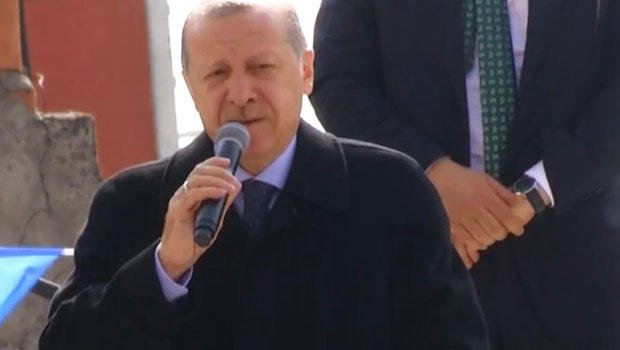 Erdoğan şikayetçi: Versin istifasını, çeksin gitsin