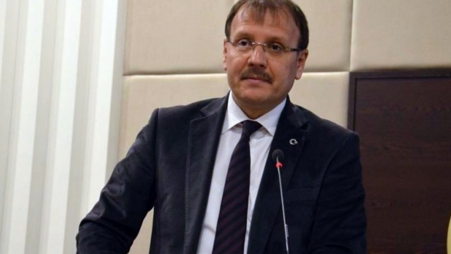 AKP'li Hakan Çavuşoğlu'ndan dolar yorumu: Dolardaki dalgalanma sentetiktir