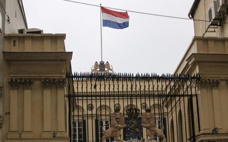 Hollanda ile 'casus' krizi