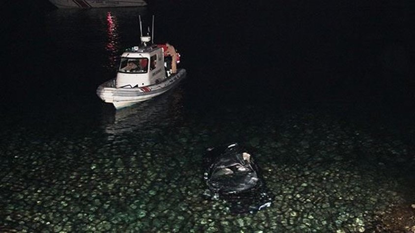 Otomobiliyle denize uçan  Belediye Başkan Yardımcısı hayatını kaybetti