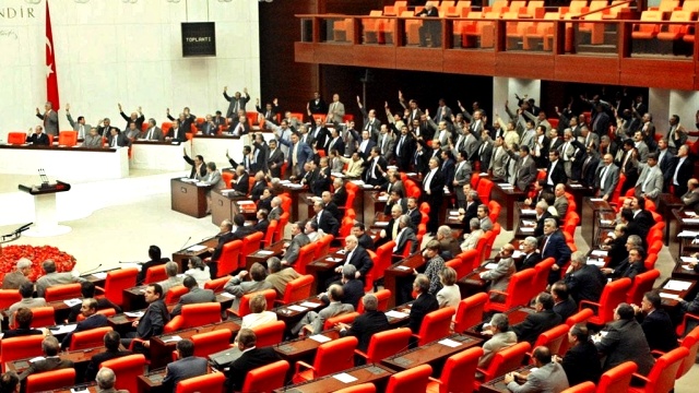 AKP'nin torba yasasından kriz hazırlığı çıktı