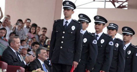 Polis Koleji Sınavı usulsüzlüğü için 49 yakalama kararı