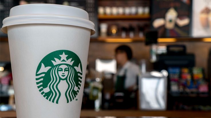 Starbucks Türkiye'de skandal: Kadın müşterilerin içeceklerine 'cinsel isteği arttırıcı' hap koyuldu!