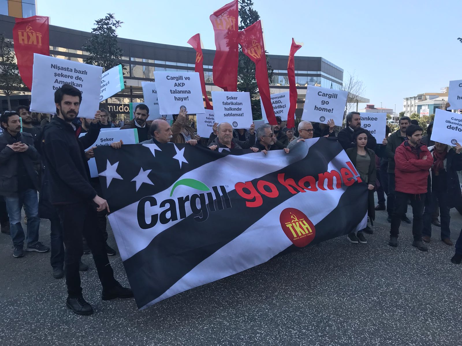 TKH'den İstanbul'da eylem: Cargill de gidecek, emperyalistler de!