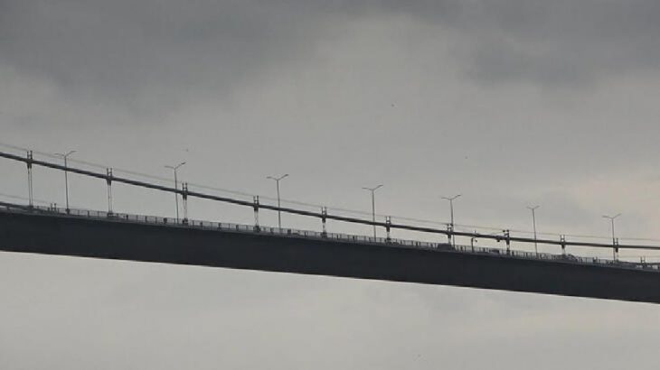 Taksi şöförü Boğaziçi Köprüsü'nden atlayarak intihar etti