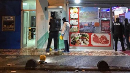 İstanbul'da ATM'ler ateşe verildi
