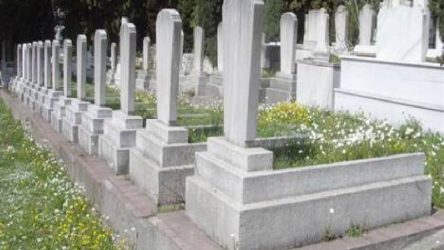 İBB Mezarlıklar Daire Başkanı: 20 yıl sonra gömülecek yer kalmayacak