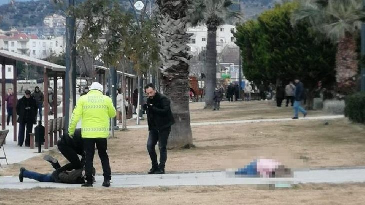 İzmir Dikili'de parkta eşini vuran şahıs polis gelinceye kadar başında bekledi