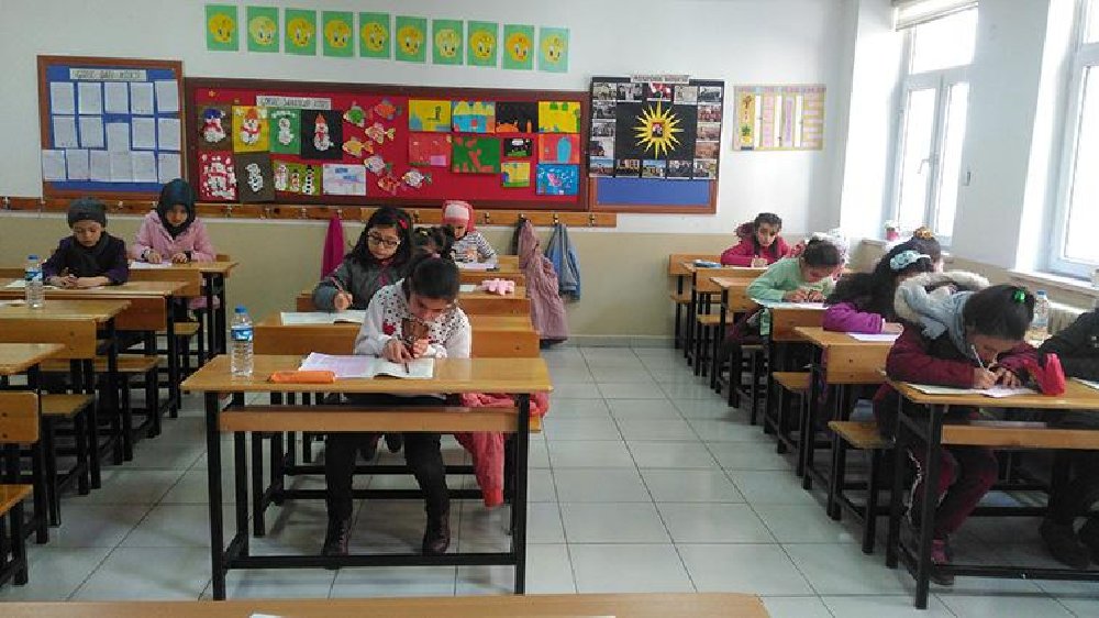 MEB, eğitimde laikliği tasfiye etmeye kararlı
