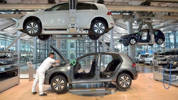 Volkswagen'in olmayan fabrikasında iş sözü ile dolandırdılar