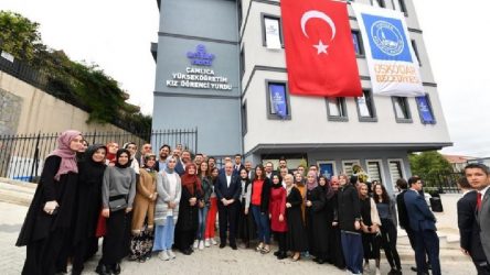 AKP'li Üsküdar Belediyesi'nden Ensar Vakfı'na bedelsiz yurt