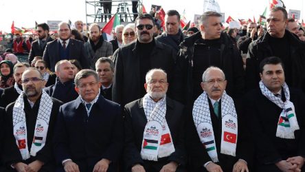 Kılıçdaroğlu: Erbakan'ı saygıyla ve rahmetle anıyorum