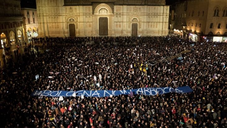 AVRUPA'DAN NOTLAR | İtalya siyasetinde yeni bir özne: Sardalyalar hareketi